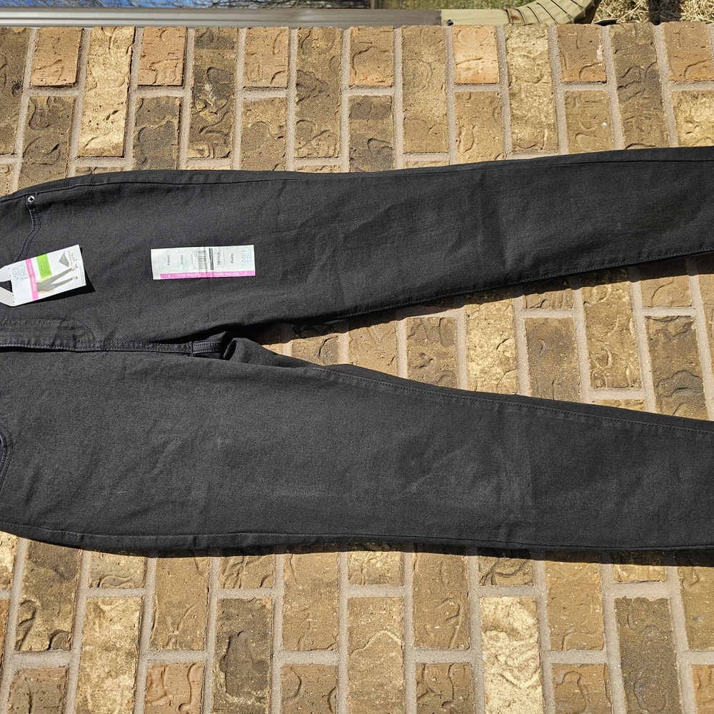 Black Skinny Jeans